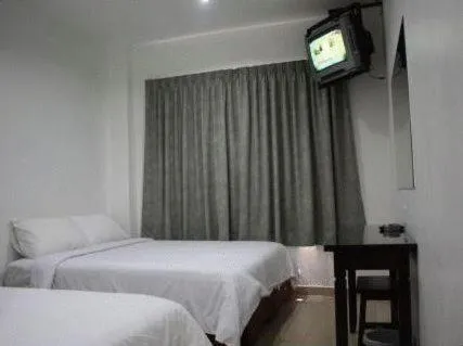 Dynasty Inn - Wakaf Che Yeh, hotel di Wakaf Baharu