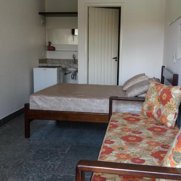 FLATS LENINHA ABREU - não fornecemos roupa de cama e banho, não fornecemos café da manhã - Foto 4