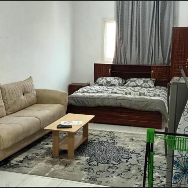 Apartment in Ajman,Studio flat, hotel di Ajman