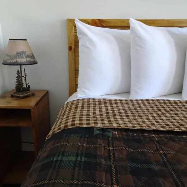 Eagle's Nest Motel, hotel in Priest River