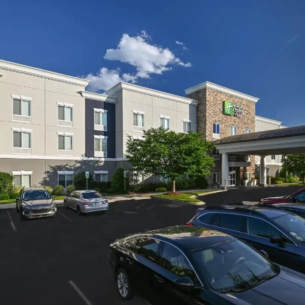 Holiday Inn Express Charlotte Southeast - Matthews, an IHG Hotel, готель у місті Матьюс