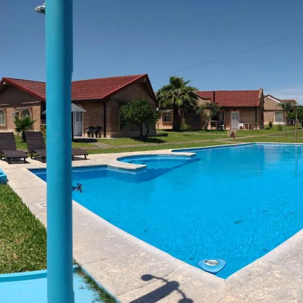Hotel de Campo con Piscina y Cabañas- Ideal Relax en Concordia: Concordia'da bir otel