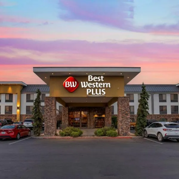 Best Western Plus Olympic Inn、クラマスフォールズのホテル