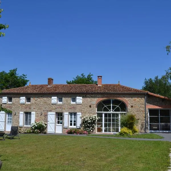 Logis de La Bénétière, מלון בLa Petite-Boissière