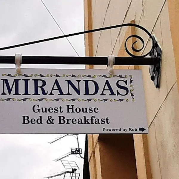 Mirandas Guest House, hotel v destinaci Berwick-upon-Tweed