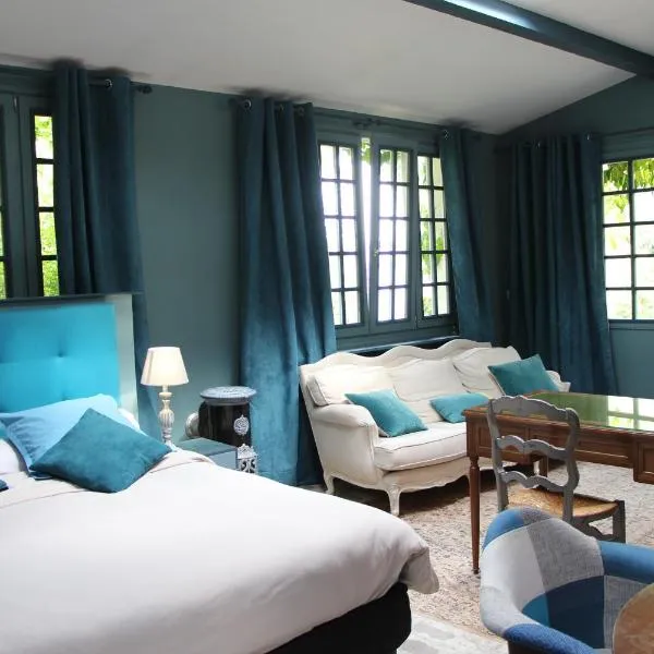 Les Jardins Carnot, hotel v destinaci Compiègne
