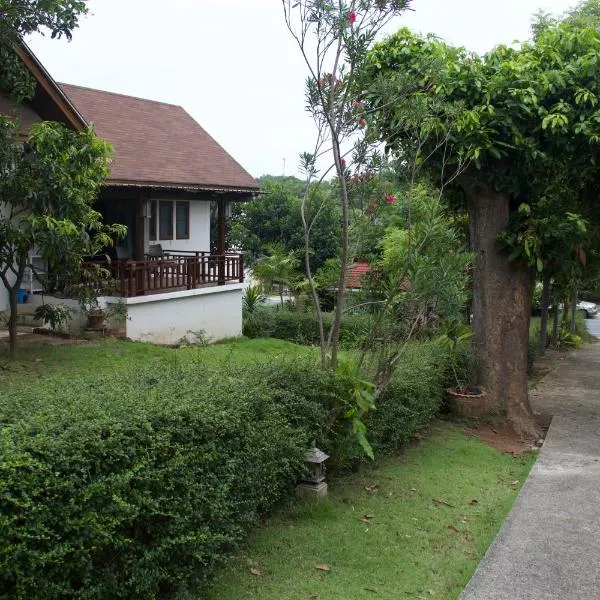บ้านธานี (BAAN THANI), hotel in Choeng Mon Beach