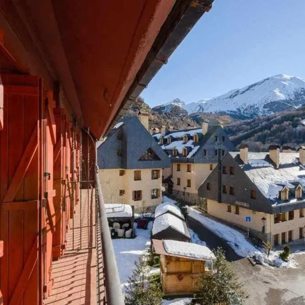 edificio CAPERAN 1, Hotel in Panticosa