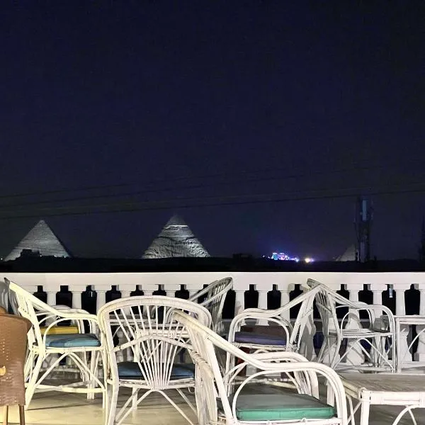 Pyramids Gardens Hotel - فندق حدائق الاهرام, hotel in Kirdāsah