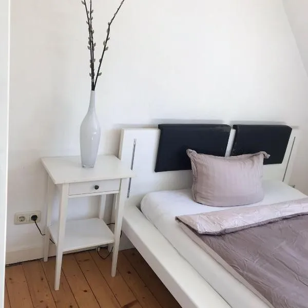 Maya's Place, hotel in Leverkusen