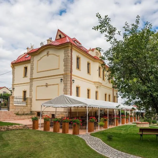 Villa Libosad: Jičín şehrinde bir otel