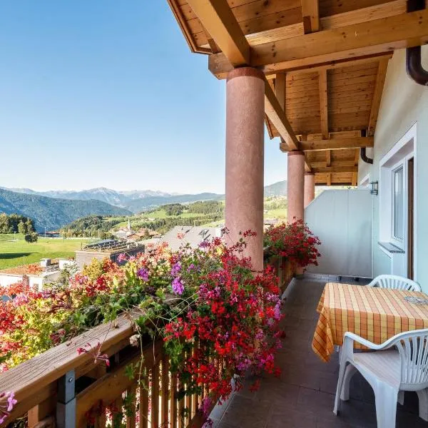 Residence Diana Apartment 302, hotel v destinaci Terento