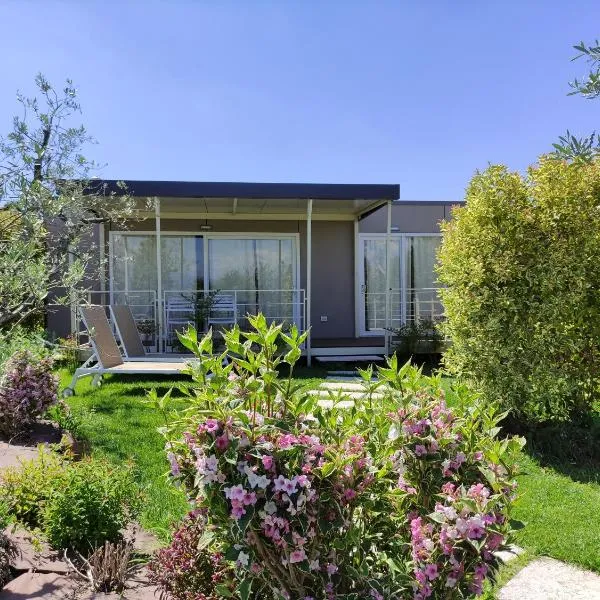 Agricampeggio Oasi del Garda, hotel v destinaci Lazise