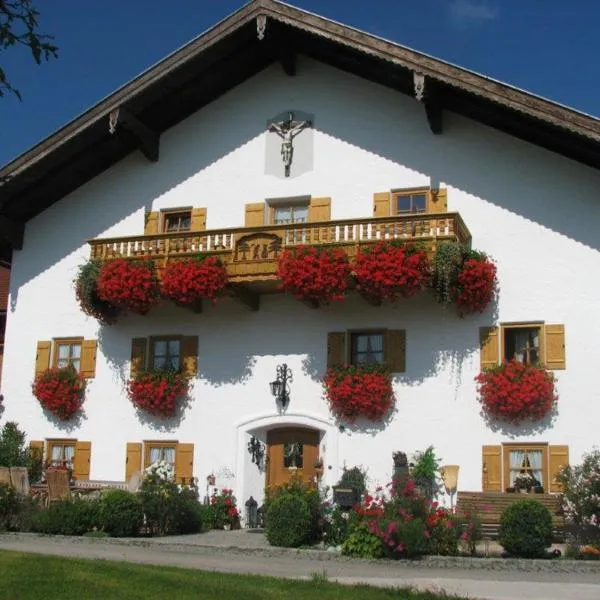 Plattenberger Hof, hotel v destinaci Waging am See