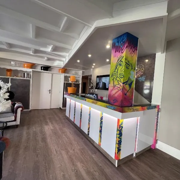 Logis Hôtel de la Poste, hotel v destinaci Vitry-le-Francois