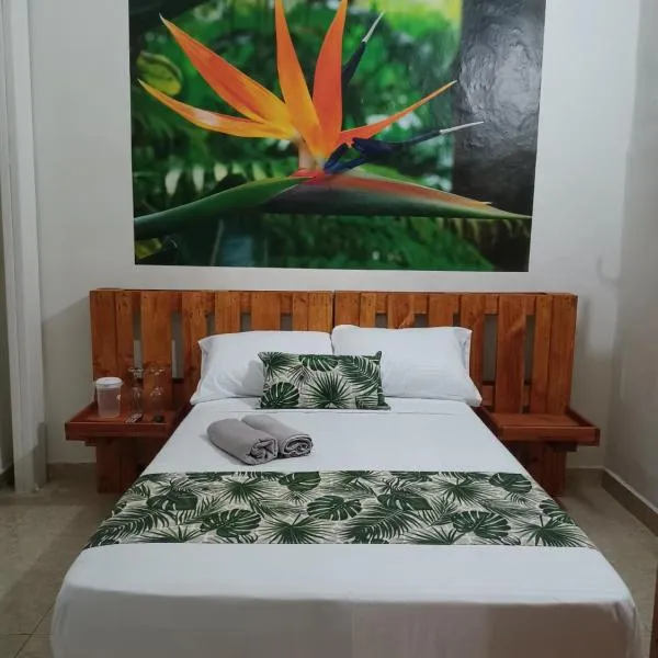 Hospedajes El Jardin, hotel v mestu Envigado