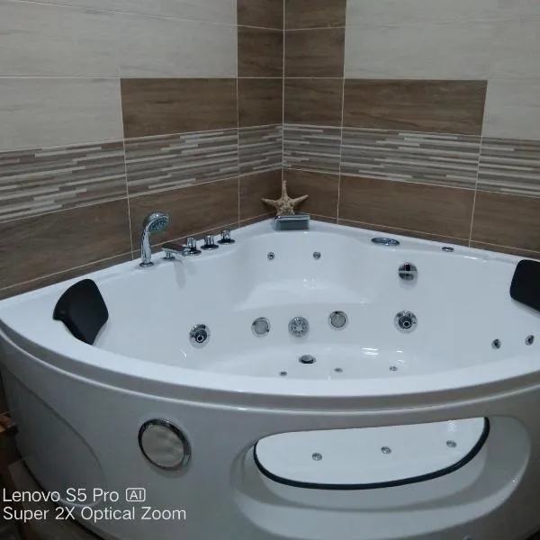 Apartmán s vířivkou a infrasaunou v Olomouci, hotel v destinaci Olomouc