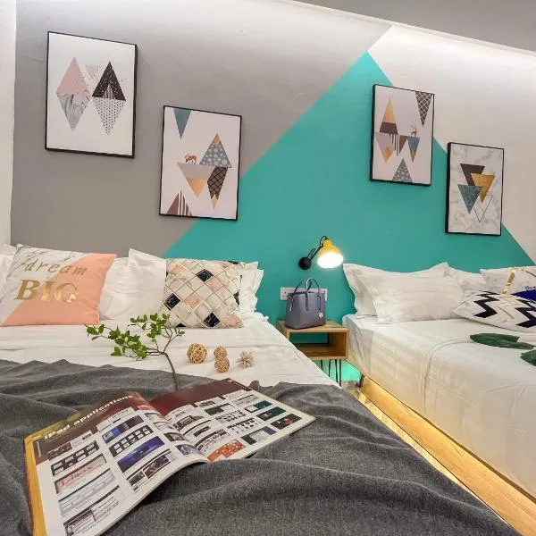 Apple 1 Hotel Queensbay, отель в городе Байан-Лепас
