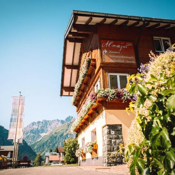 Ferienhotel Almajur, hôtel à Mittelberg