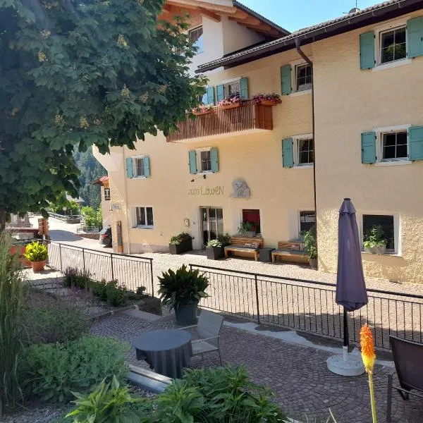 Zum Löwen-Post，特羅德納的飯店