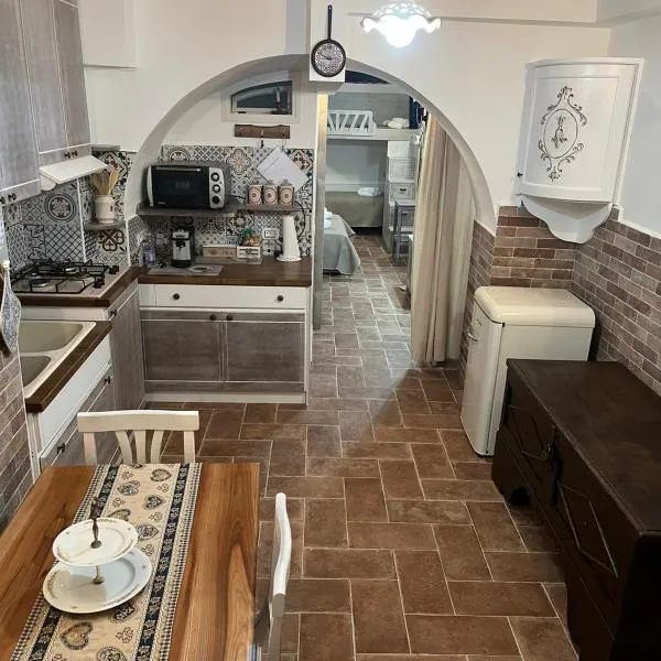 Appartamento Centro Storico Fondi, hotel v destinaci Fondi