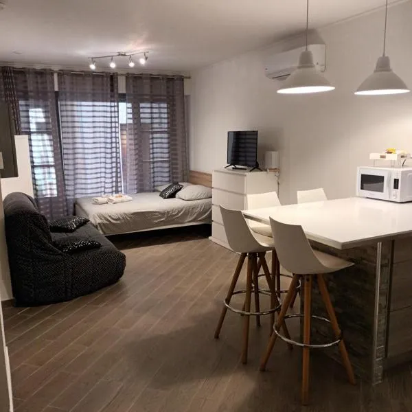Studio Centre ville Castellane, hotel v destinaci Castellane