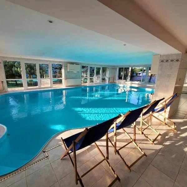 Wellness Aqua House, hotel in Prague