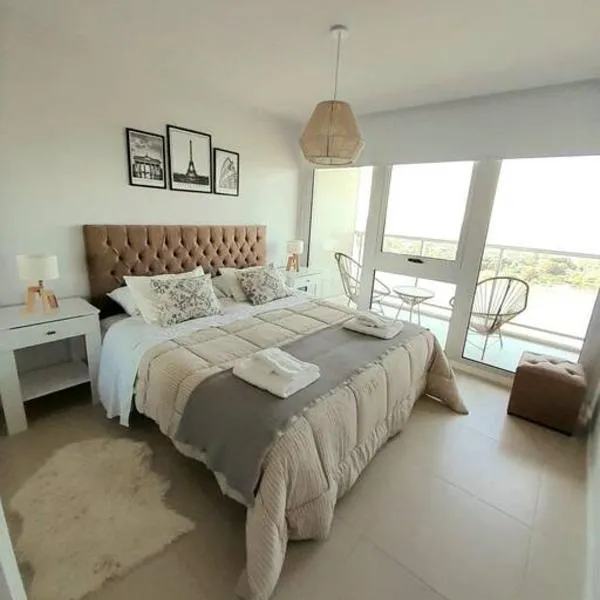 Increíble departamento con vista panorámica al río，聖菲的飯店