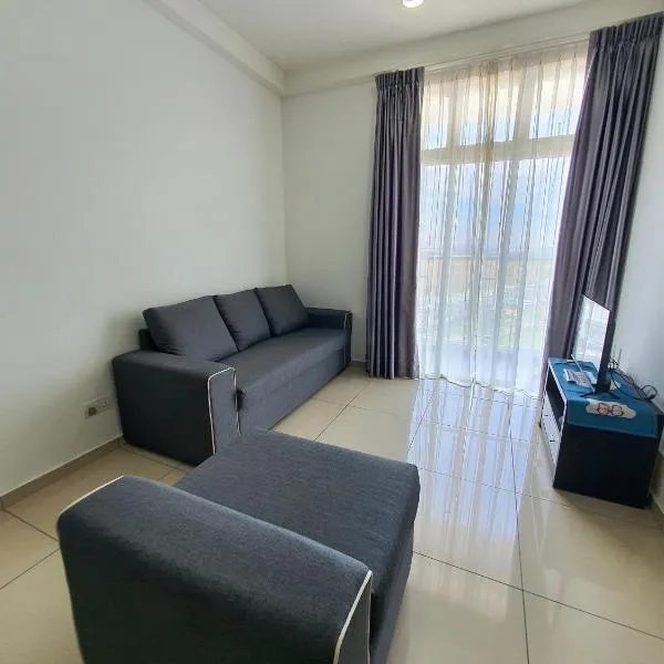 Condo @ Bukit Indah/ Legoland/ Eco Botanic 6 pax، فندق في غيلانغ باتاه