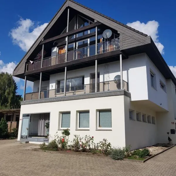Ferienwohnung Silk, hotelli kohteessa Niederkrüchten