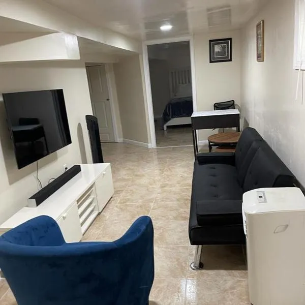Z & Z Apartment 2, hotel em Newark