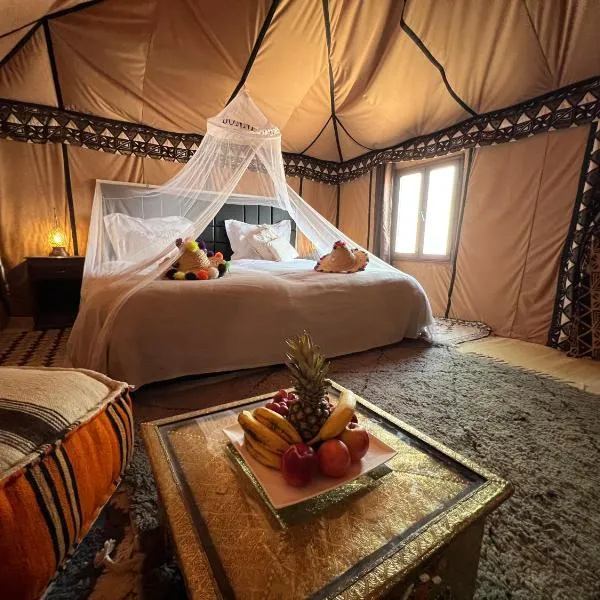 Luxury traditional Tent Camp, hotel in Tisserdmine