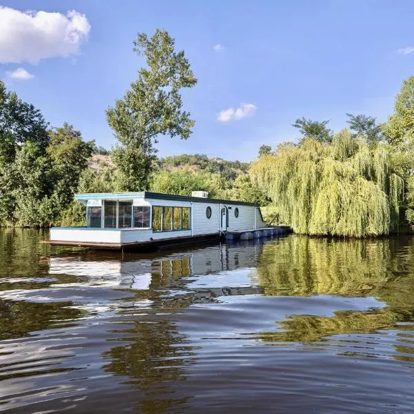 Houseboat - best place in Prague, hotel v Praze