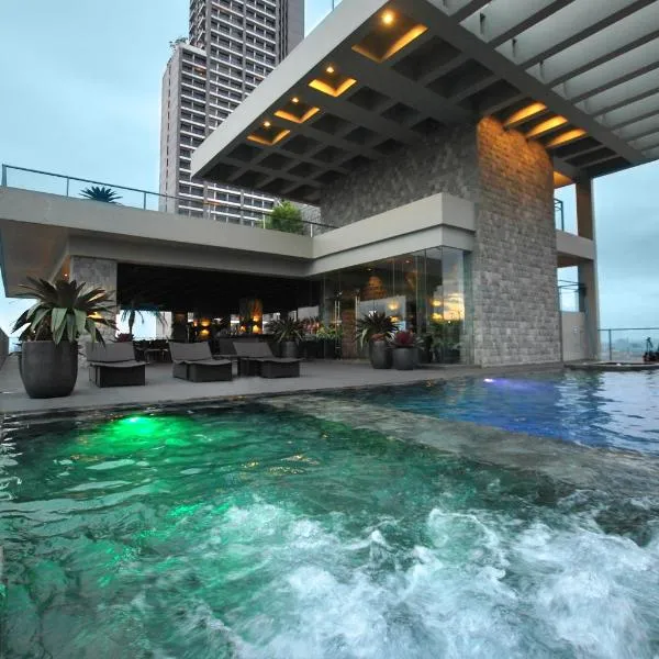 City Garden Grand Hotel, hotel u Malini