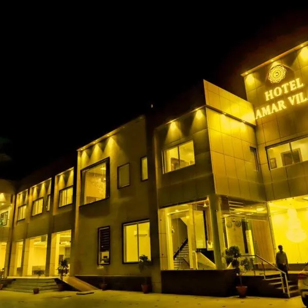 Hotel Amar Vilas & Resort, hotel v destinaci Bharatpur