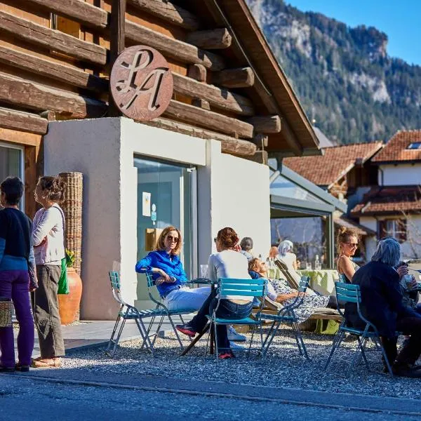 Landhus Almens, hotel a Urmein