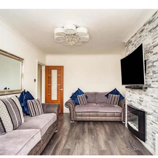 2 Bed - walking distance to Harry Potter Studio, מלון בליבסדן גרין