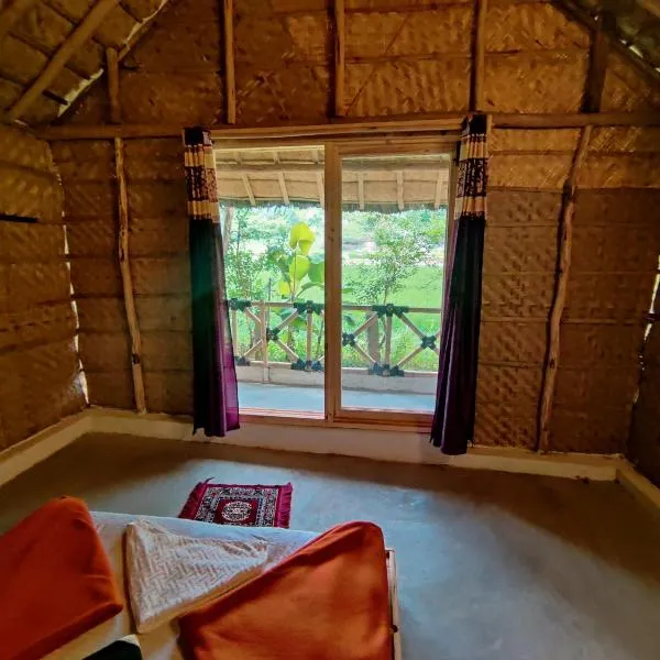 The Gravity Cafe -A Unit Of StayChillHampi, hotell i Munirābād