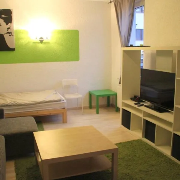 FEWO Steile WH 2 Wand 106 Meerane, Hotel in Meerane