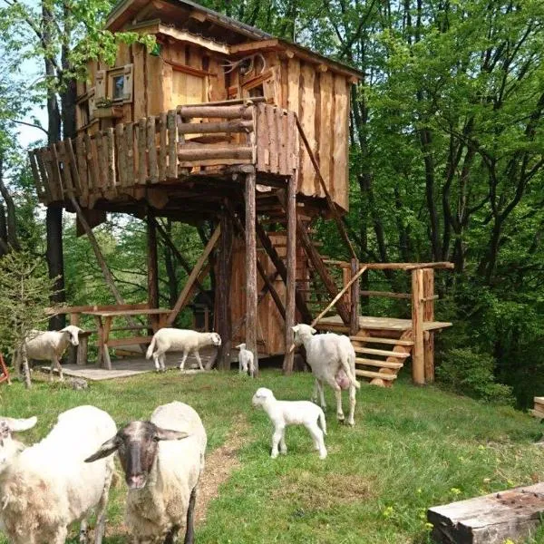 Treehouse Toplak, hotel in Ruše