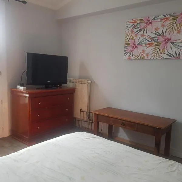 1er etage privatif dans une maison, hotel en La Colle-sur-Loup