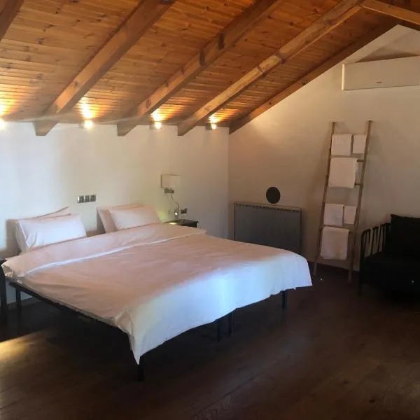 Zack's Piccolo Comfort, hotel v Aténách