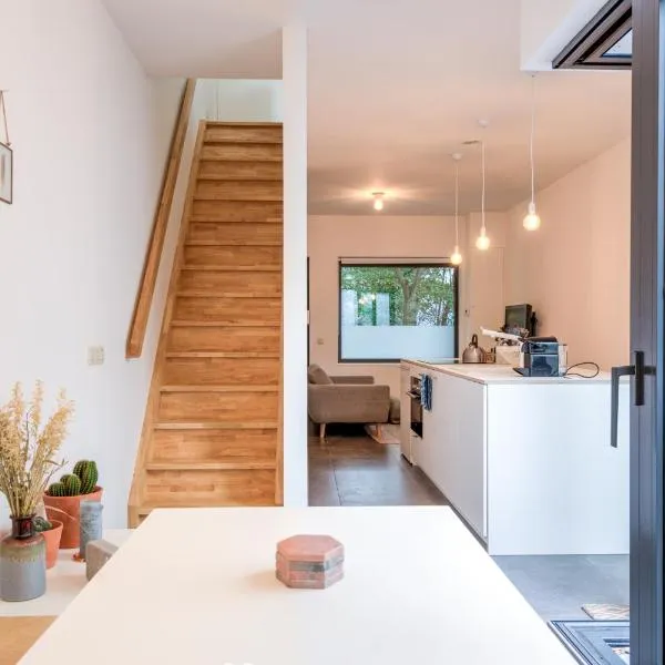 Viesnīca Stylishly furnished private home in a vibrant area Antverpenē