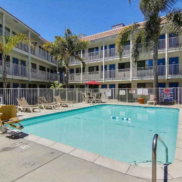 Motel 6-Carpinteria, CA - Santa Barbara - North, hotel in Carpinteria