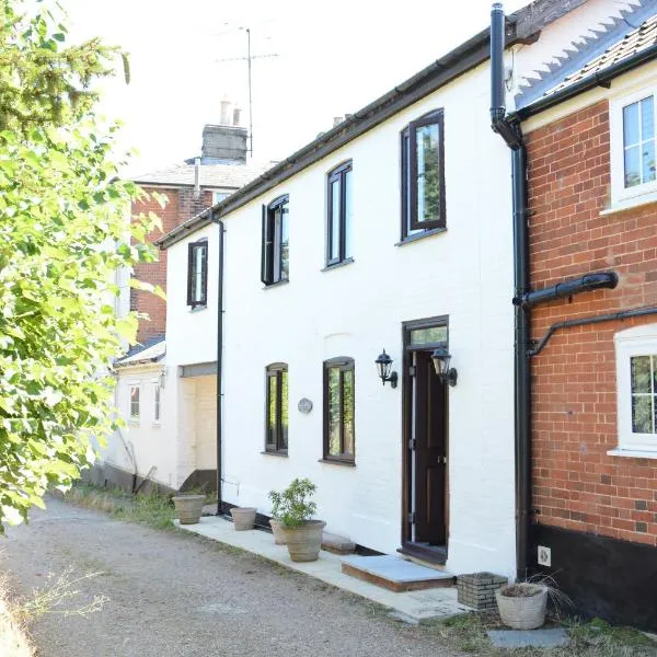 Pine Cottage, hotel v destinaci Woodbridge