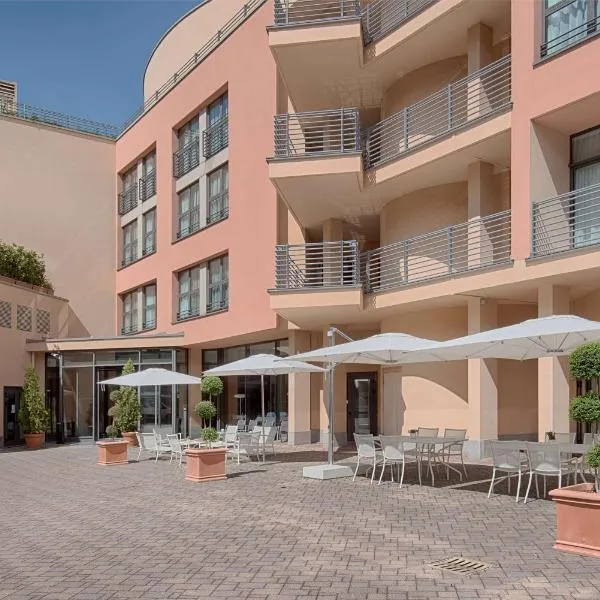 NH Lecco Pontevecchio, hotel v destinaci Lecco