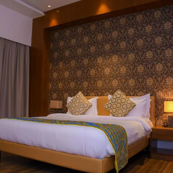 AQUA INN Hotel，金夏沙的飯店