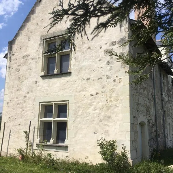 Chambres d’hôtes en campagne, hotel in Le Vieil-Baugé