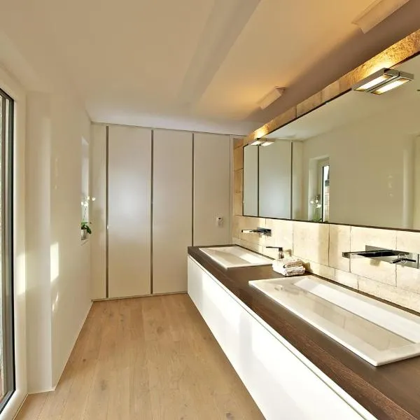 Designer-Loft mit Whirlpool, hotel v Kolíně