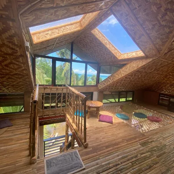 Beach House and Attic, hotel v destinaci Mahuyabhuyab